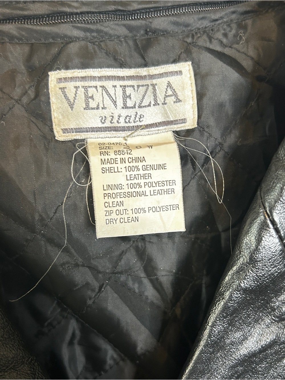 107. Venezia Black Leather Trench Coat for Women - Picture 4 of 14